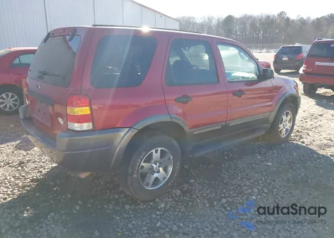 2004 Ford Escape Xlt from USA, damaged, VIN 1FMYU03144KB24726